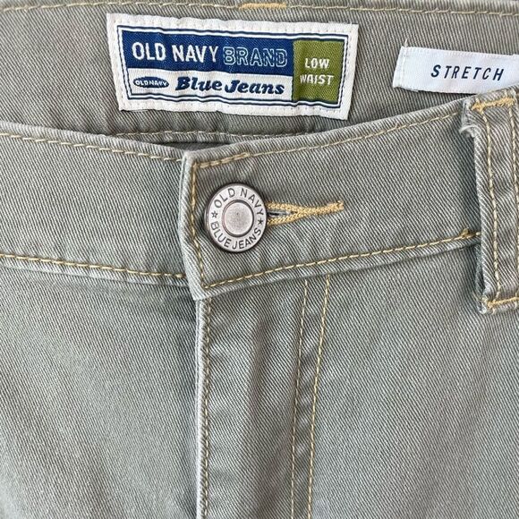 Old Navy Green Cropped Pants Size 8 EUC - Picture 2 of 6
